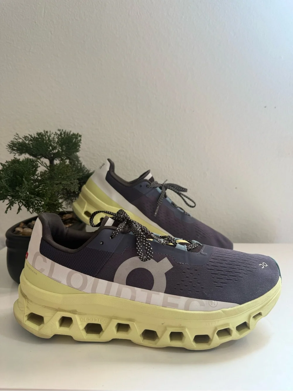 On Running cloudMonster Men size 11.5 Athletic Shoes in Purple